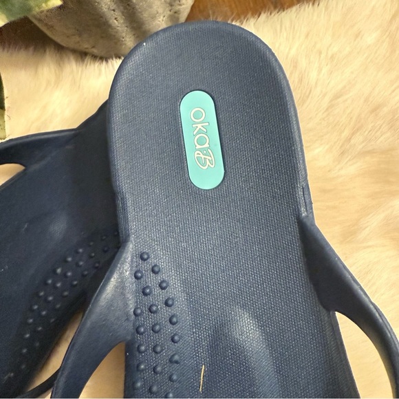OKAB Chase Flip Flops size 10 - Picture 5 of 8